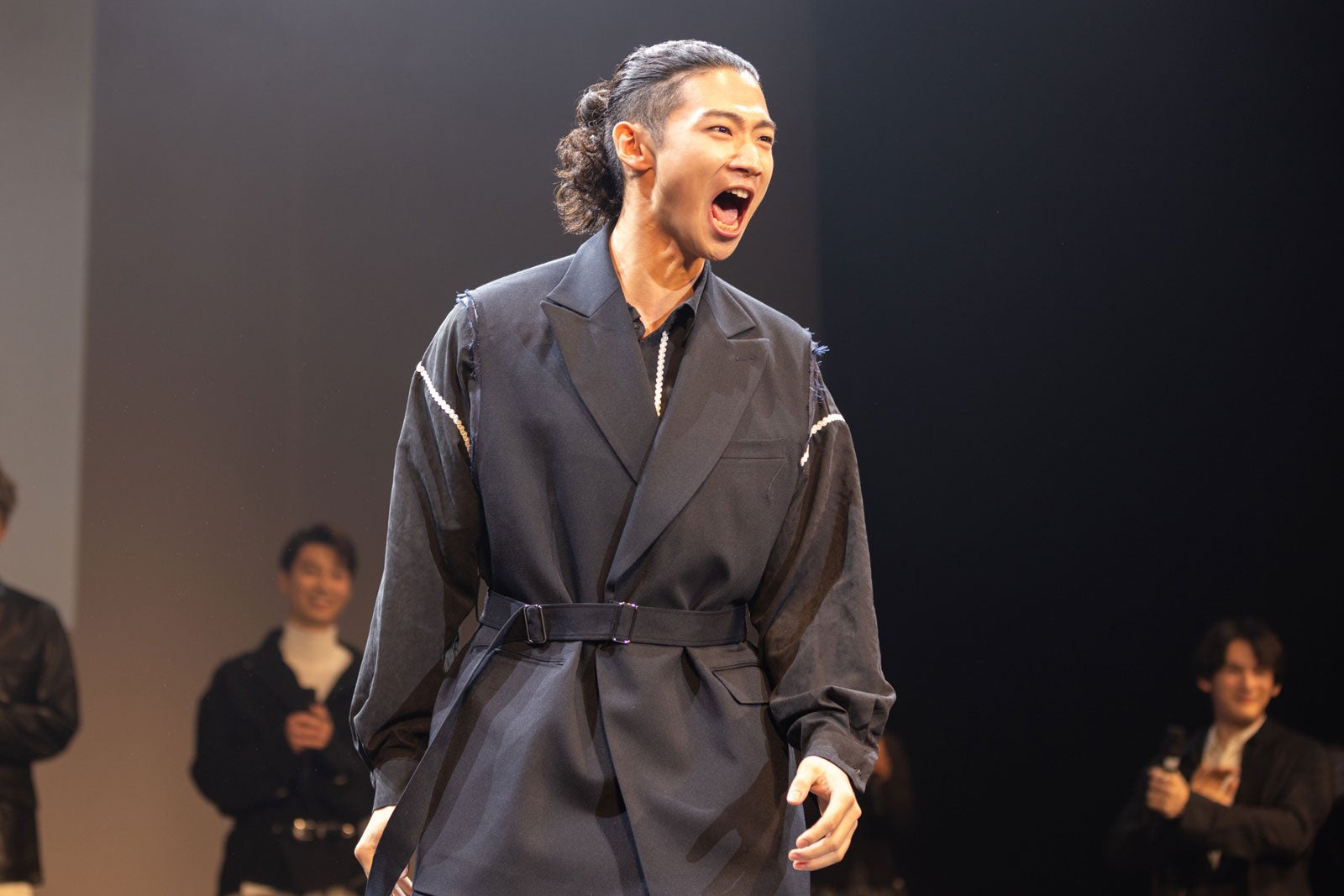 お題「初デートの別れ際に一言胸キュン」で「好きだ～！！」と大声で叫ぶ橘優輝（提供写真）