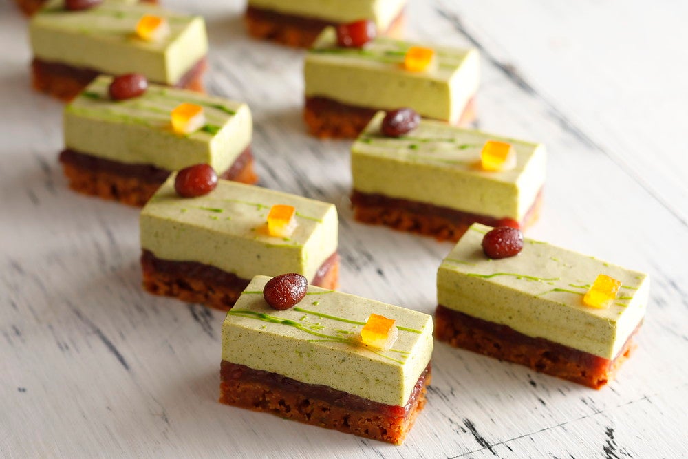 スーパースイーツビュッフェ2021～抹茶とメロンとチョコレート スイーツプレゼンテーション～／画像提供：ニュー・オータニ