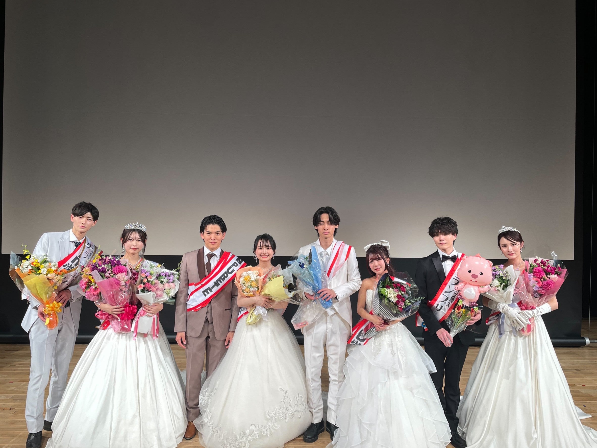 「ミスミスター関大コンテスト2023」ファイナリストたち（提供写真）