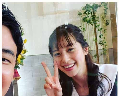 中条あやみの顔が“小さすぎる”と話題に「顔のサイズ、赤ちゃんのグー」