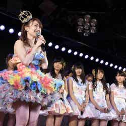 卒業・大島優子　AKB48最後の瞬間を追う「私、絶対ファンの顔と名前忘れない」／（C）AKS