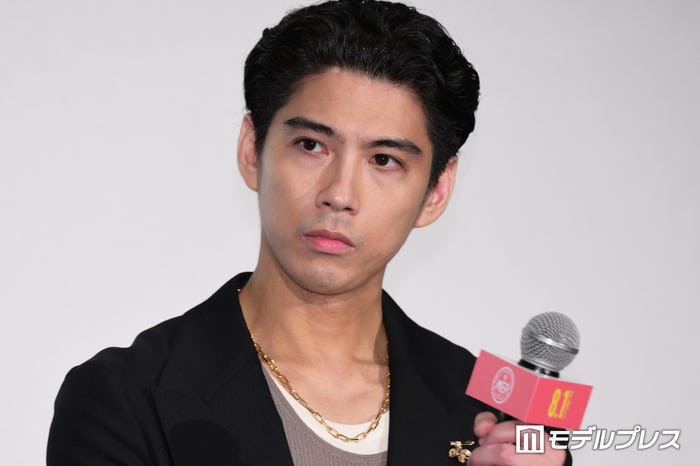 賀来賢人(C)モデルプレス