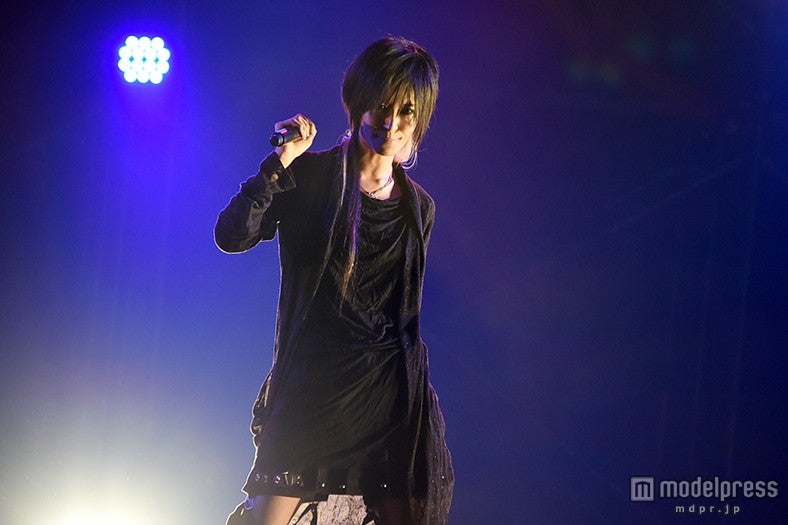 人気“男装”モデル・AKIRA、堂々としたパフォーマンス＆美貌で魅了