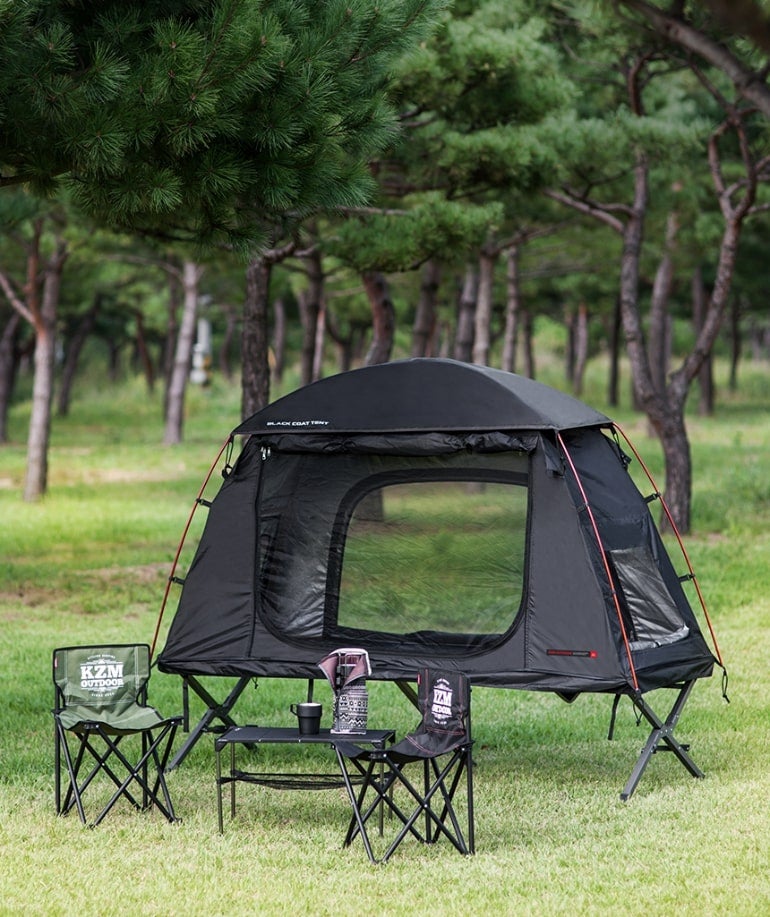 地面のデコボコも 虫も気にせず眠れるソロキャンプ用テント 通気性抜群で夏も快適に使える 女子旅プレス 地面のデコボコも 虫も気にせず眠れるソロキャンプ用テント 通気性抜群で夏も快適に使える 女子旅プレス