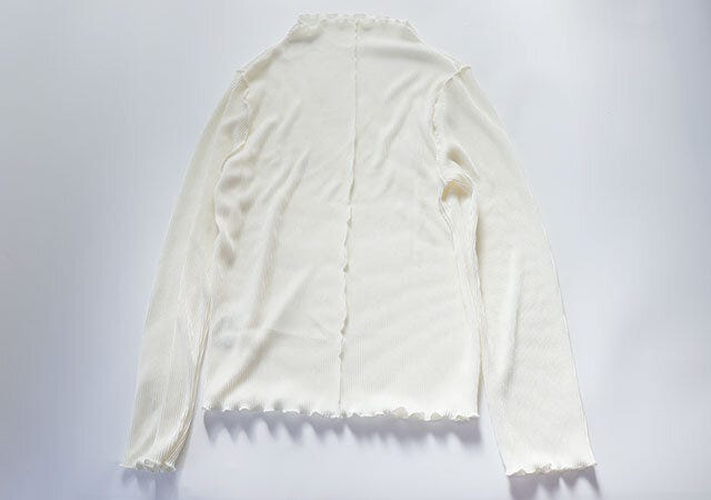 しまむら　プリーツプルオーバー　白