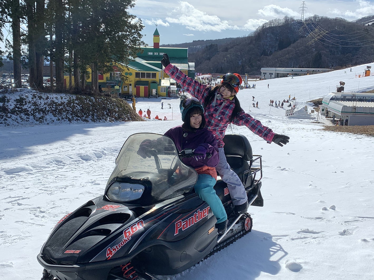 椎名ひかり、スノボに初挑戦　鈴木聖と複合型スキー場「タカスダイナ」の魅力に迫る