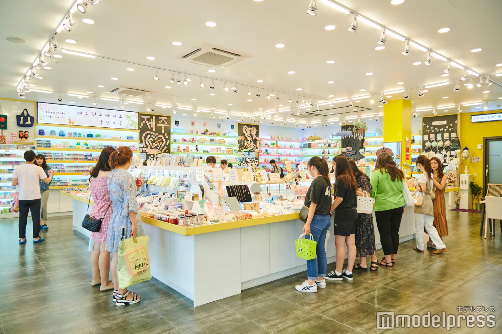 ギフトショップ「By Jeju」（C）モデルプレス