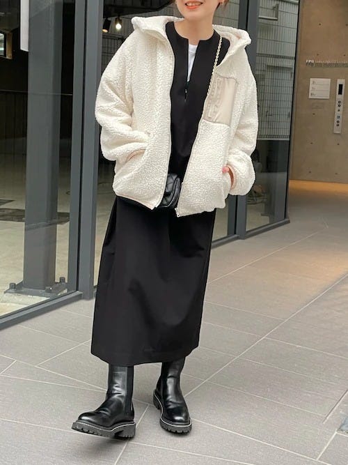 白ボアジャケット