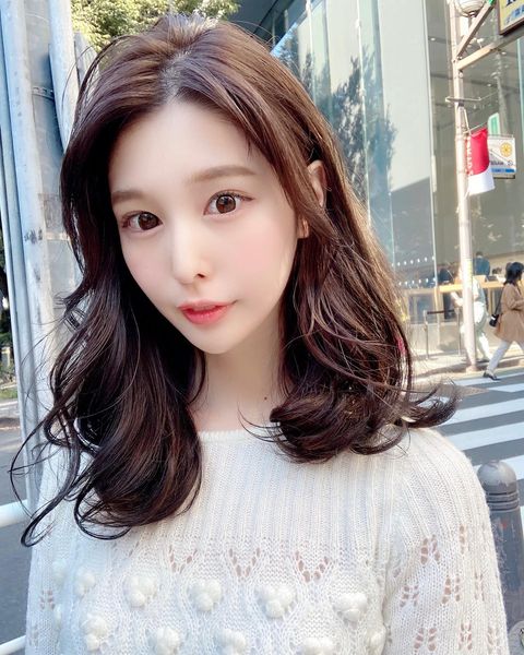 前髪なしの韓国風ヘアスタイルまとめ 女優のようなおしゃれな髪型を紹介 モデルプレス