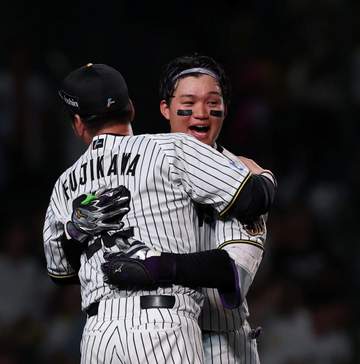 ミラクル劇勝に阪神・藤川監督「あんまり見たことない。ビックリするようなゲーム」 最大7点差を大逆転「やっぱり素晴らしい甲子園のファン」と後押しに感謝