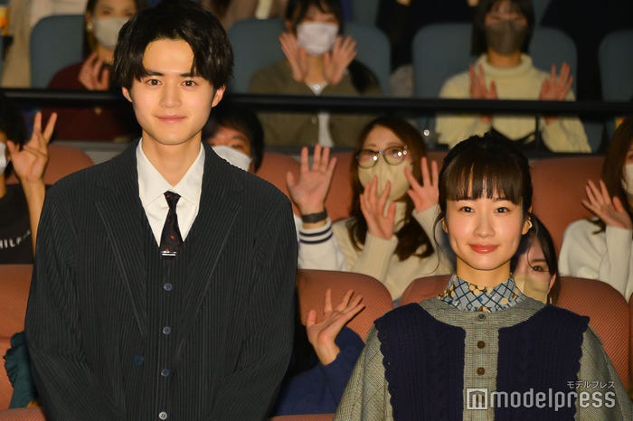 鈴鹿央士、藤間爽子 (C)モデルプレス