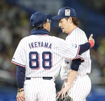 ヤクルト大敗で連敗 2カード連続の負け越し 先発・高梨が乱調、七回途中13安打8失点KO