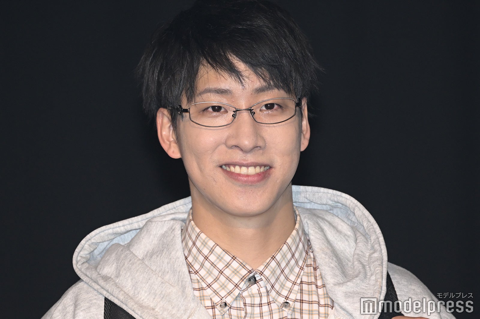 陣（C）モデルプレス