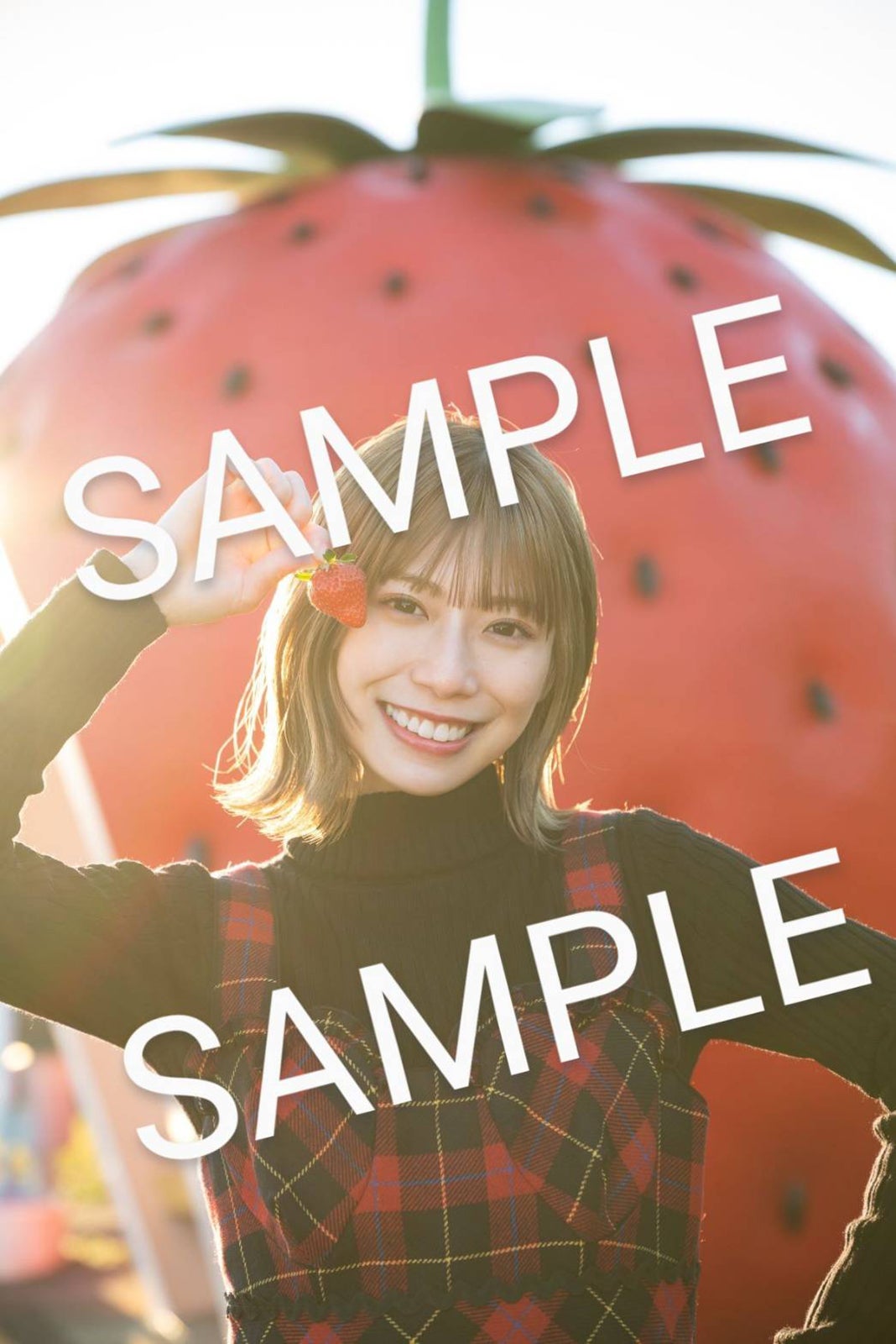 東村芽依／紀伊國屋書店本店ポストカード（C）藤本和典／白夜書房