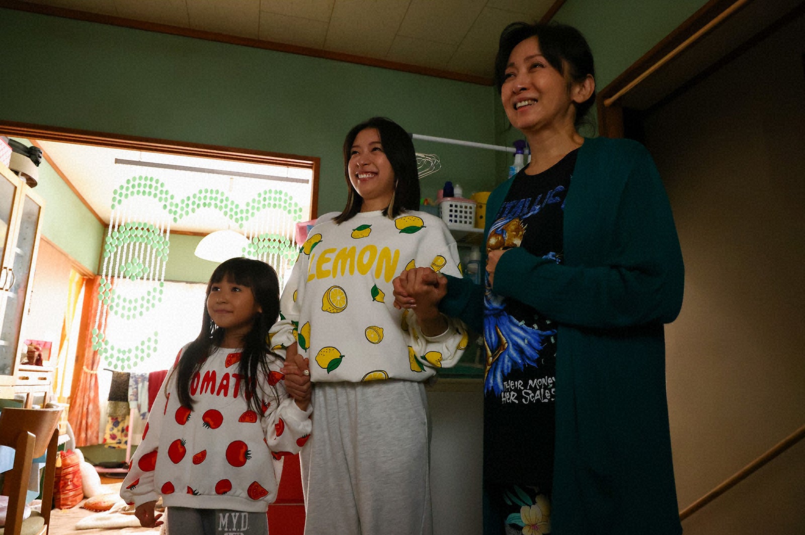 磯村アメリ、鳴海唯、斉藤由貴「あのクズを殴ってやりたいんだ」最終話（C）TBS