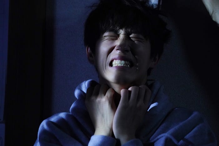 杉野遥亮(C)2019「羊とオオカミの恋と殺人」製作委員会(C)裸村/講談社