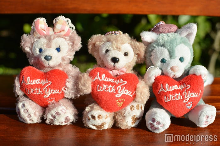 ストラップ各¥1500(C)モデルプレス