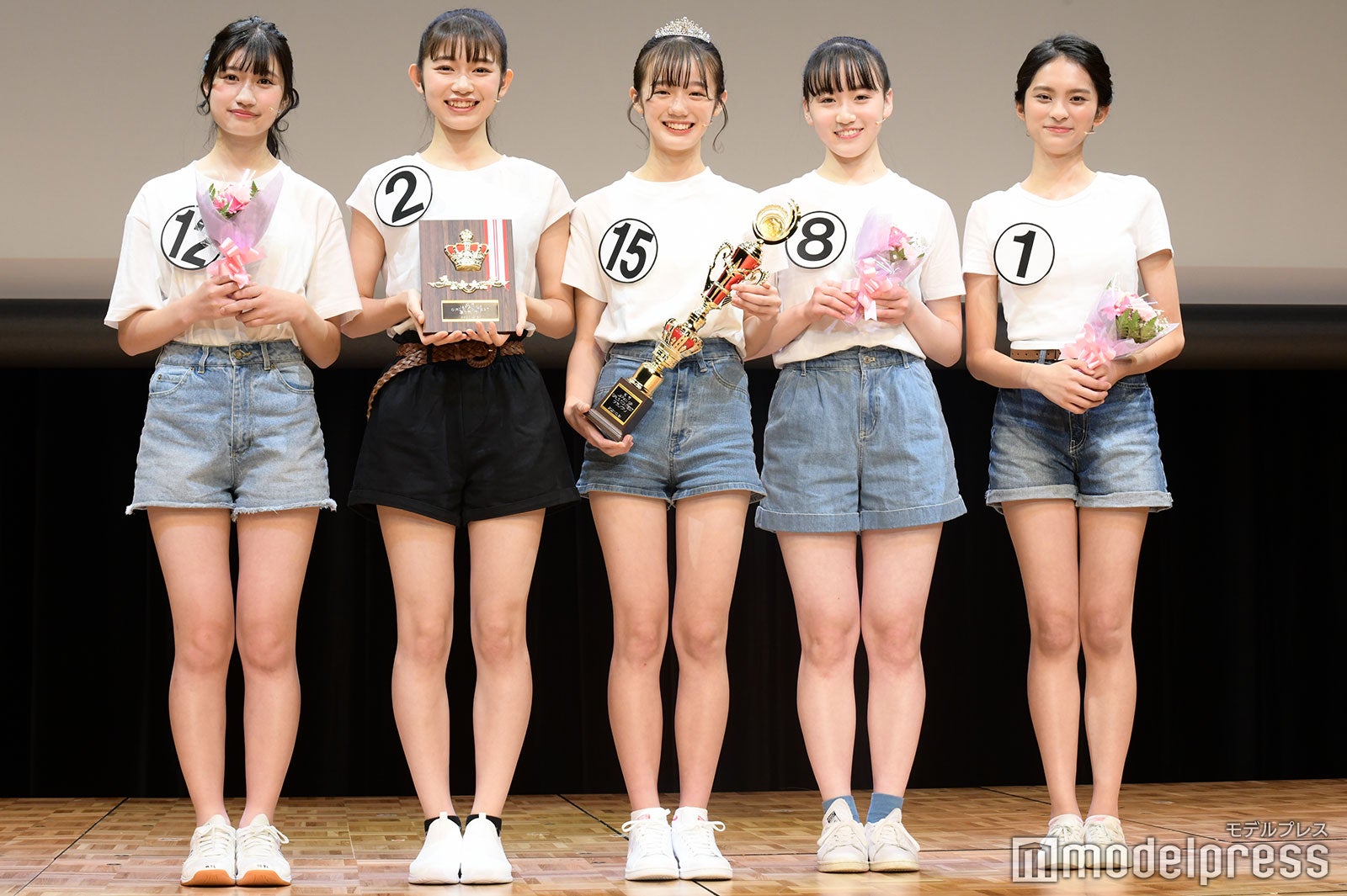 牧野美優さん、前川莉珠さん、中島瑠菜さん、安達木乃さん、藤井美幸さん （C）モデルプレス