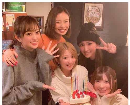 矢口真里、手島優・菊地亜美らからサプライズ誕生日会 “バラエティ色強め”メンバー集結で「愛されてる」「素敵な仲間」の声