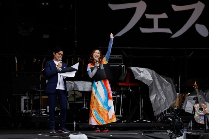 安東弘樹、ファーストサマーウイカ(提供写真)