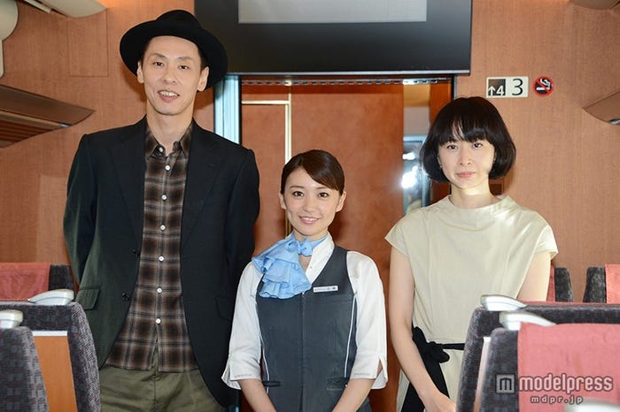 左より:大倉孝二、大島優子、タナダユキ監督