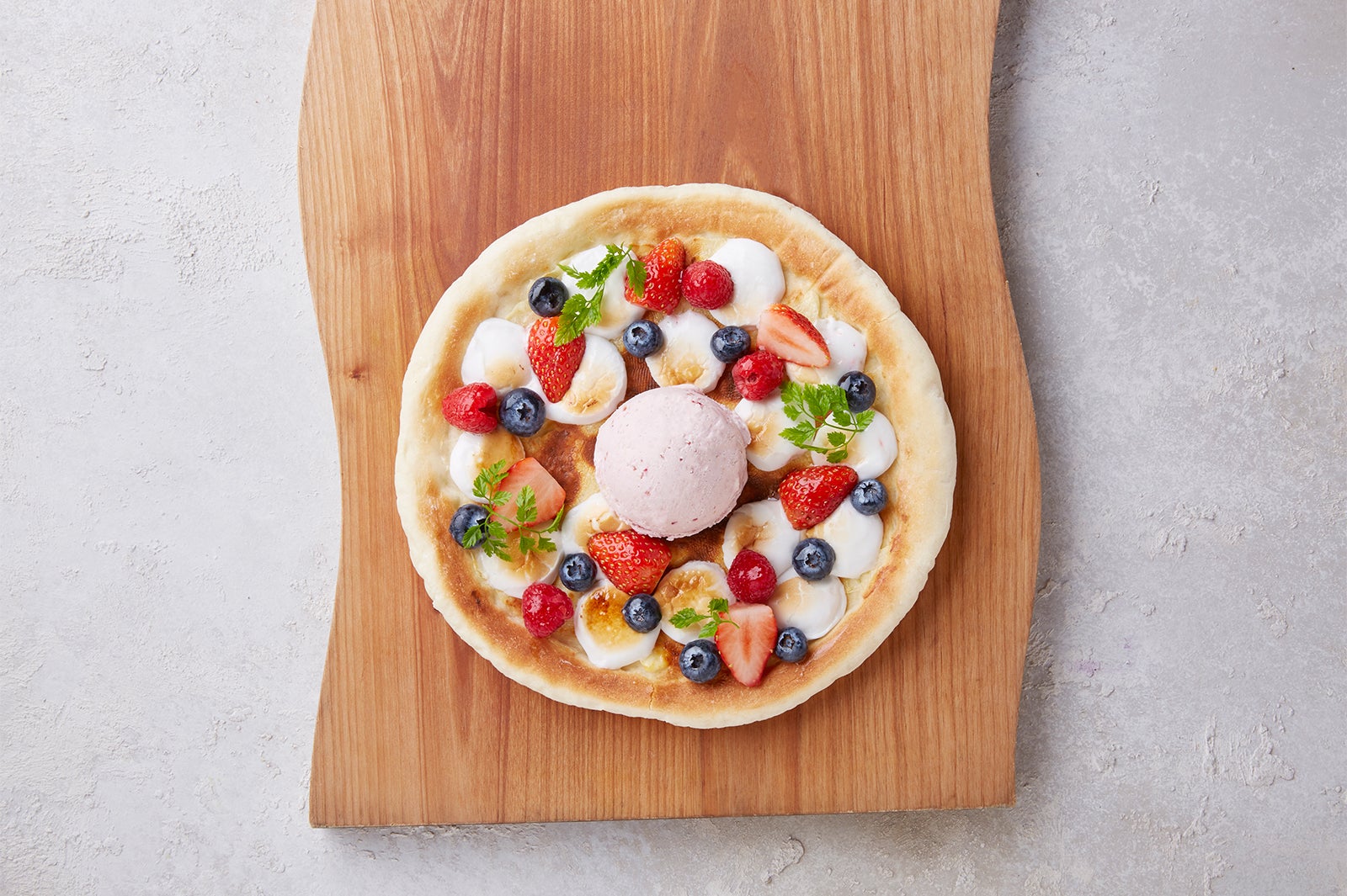 たっぷりベリーとマシュマロのピッツア
1,000円／画像提供：JILL STUART Beauty