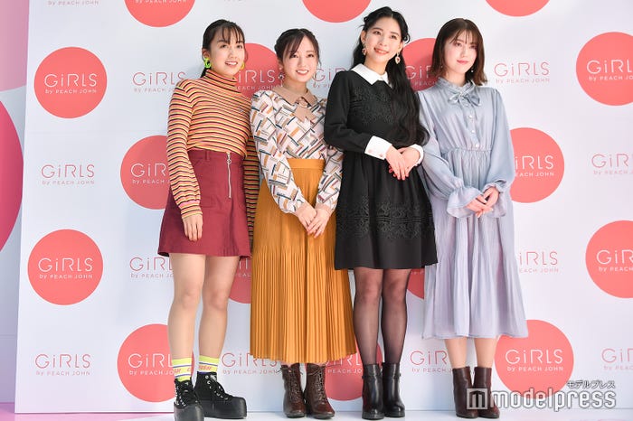 (左から)黒木ひかり、今泉佑唯、ミチ、ちゃんえな(C)モデルプレス