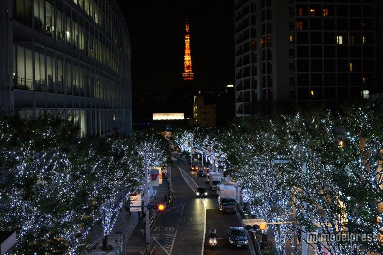 青を基調としたイルミネーション