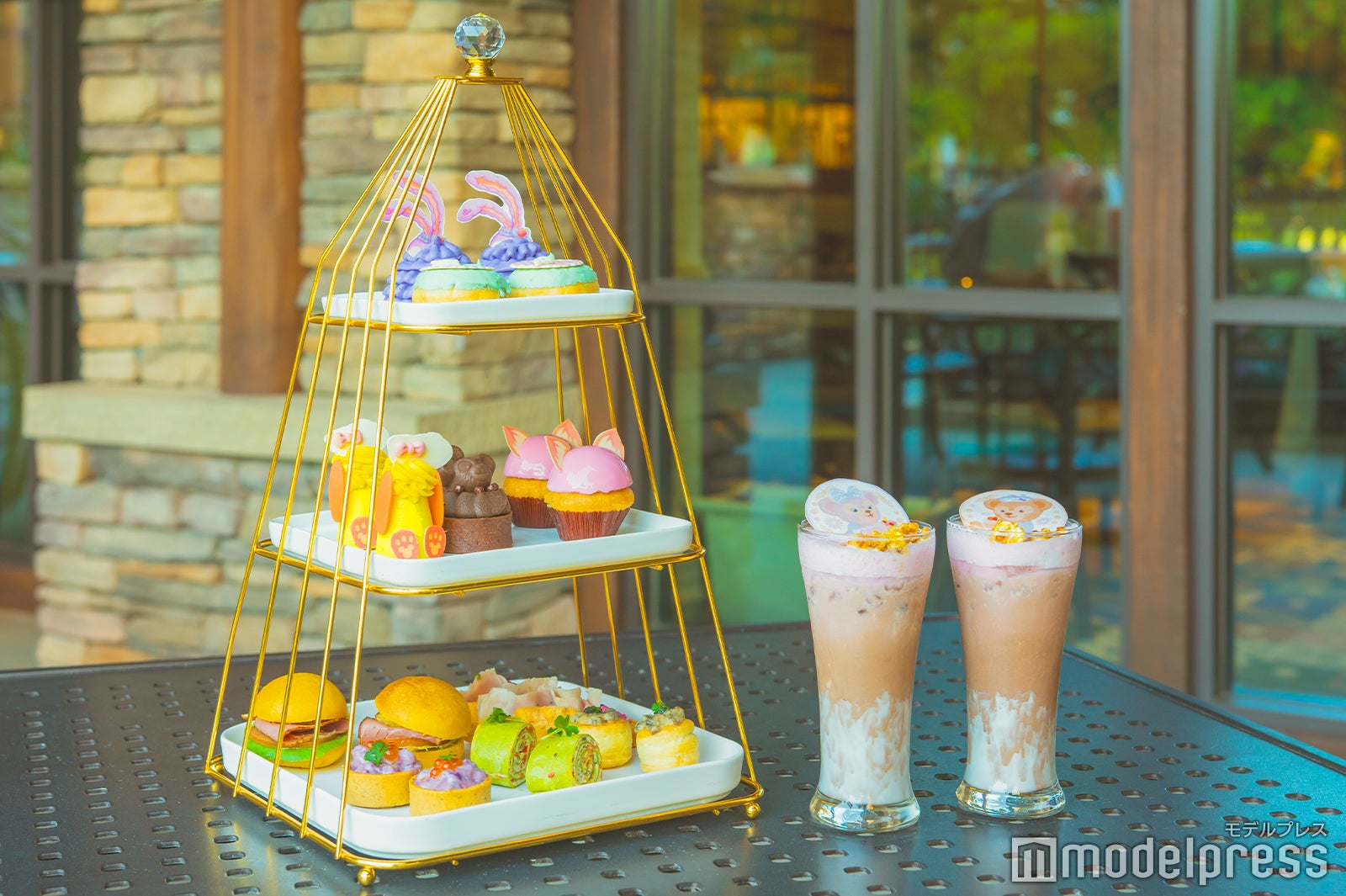 ワールド・オブ・カラー・レストラン（C）モデルプレス