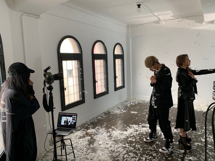 SLOTH、ゆきぽよ(木村有希)/「アイタイ アエナイ」MVオフショット(提供写真)