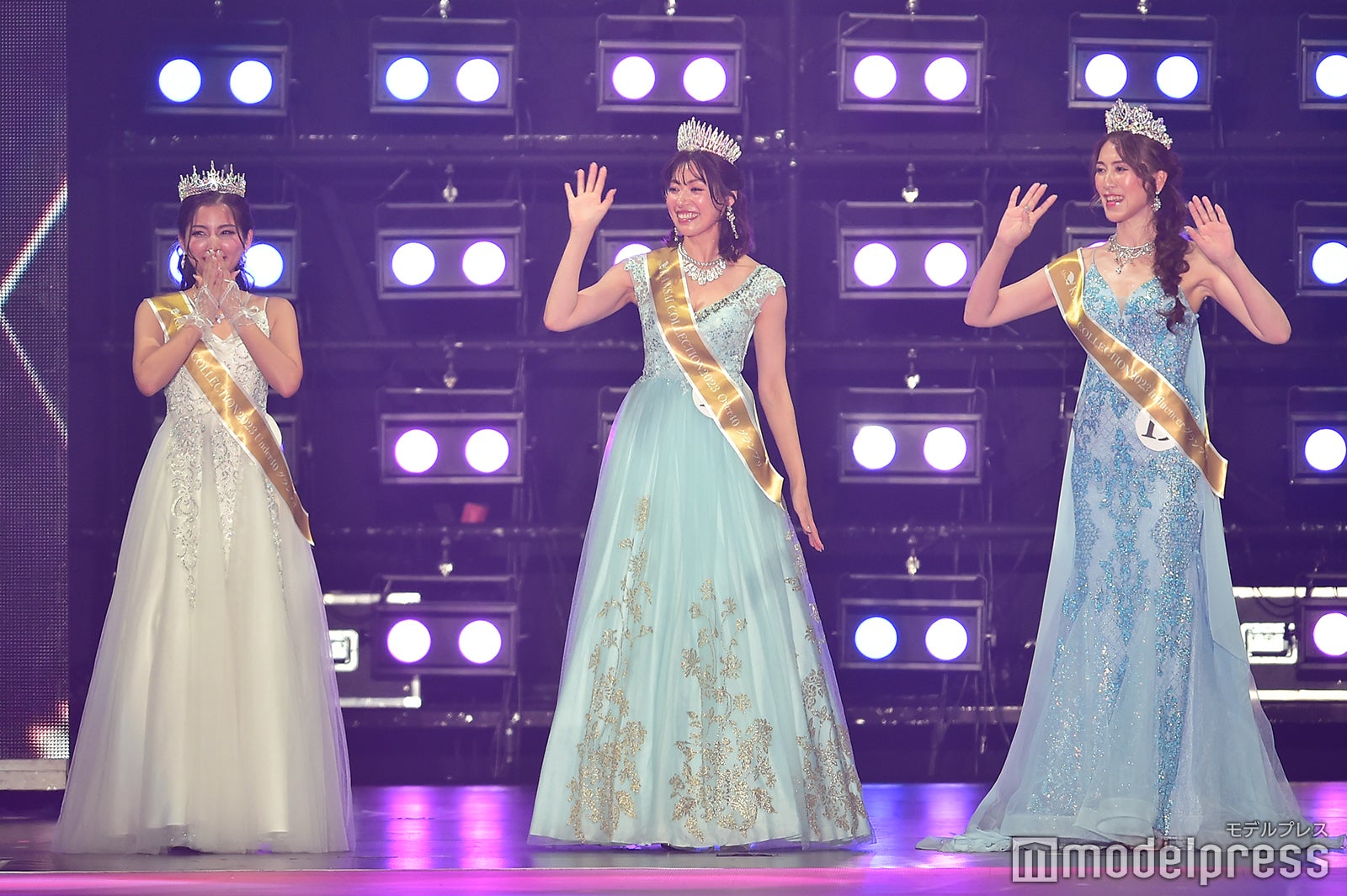 グランプリを獲得したsayaさん、伊東千晴さん、suさん（C）モデルプレス