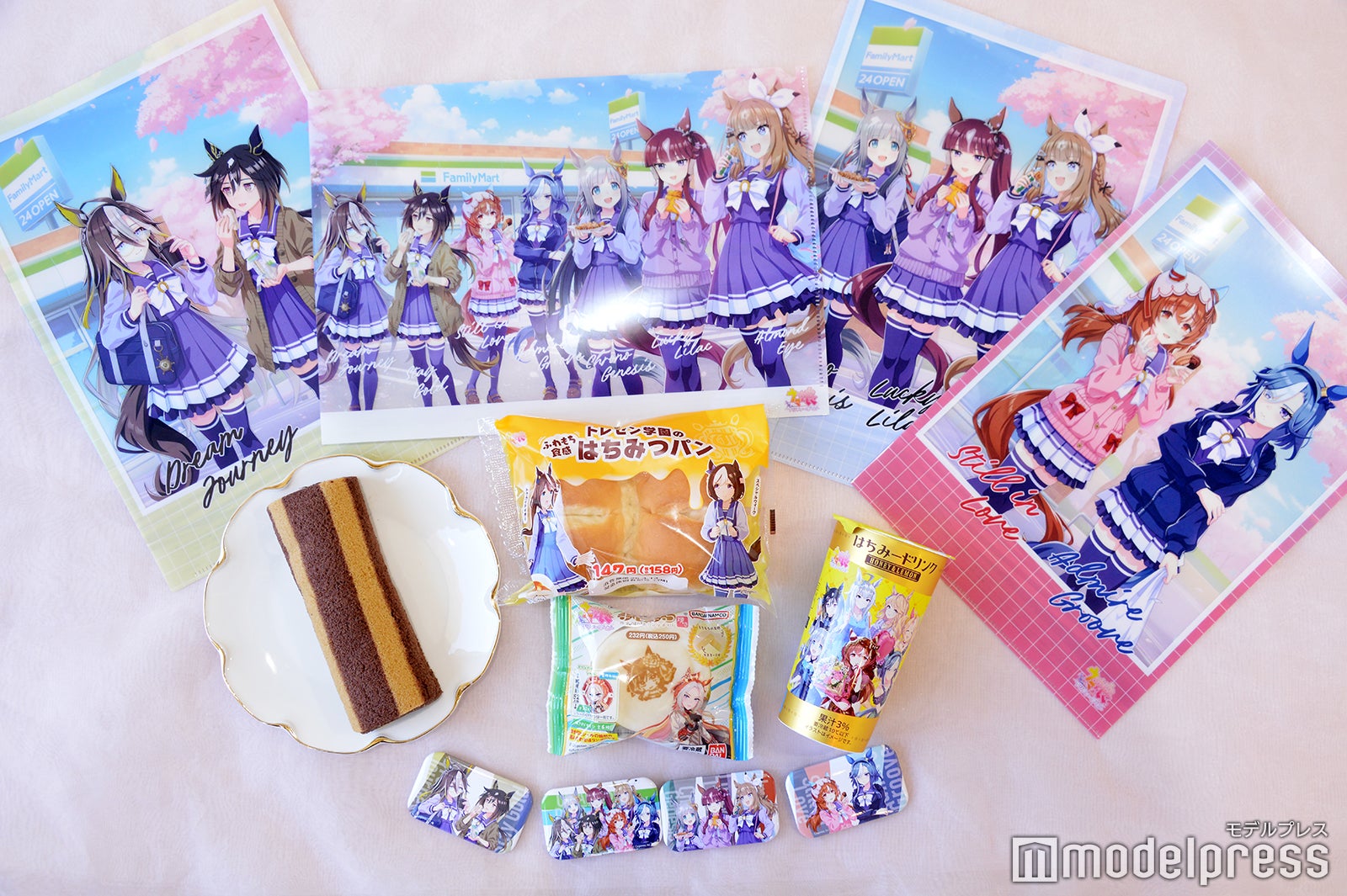 【ファミマ×ウマ娘】コラボフードを一挙紹介！トレセン学園のはちみつパン、はちみードリンク等＜試食レポ＞