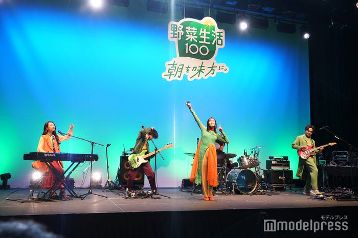 ワンコーラス初披露した緑黄色社会(C)モデルプレス