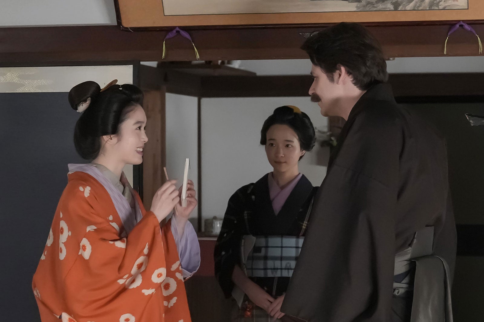 高石あかり、夏目透羽、トミー・バストウ「ばけばけ」第105話（C）NHK