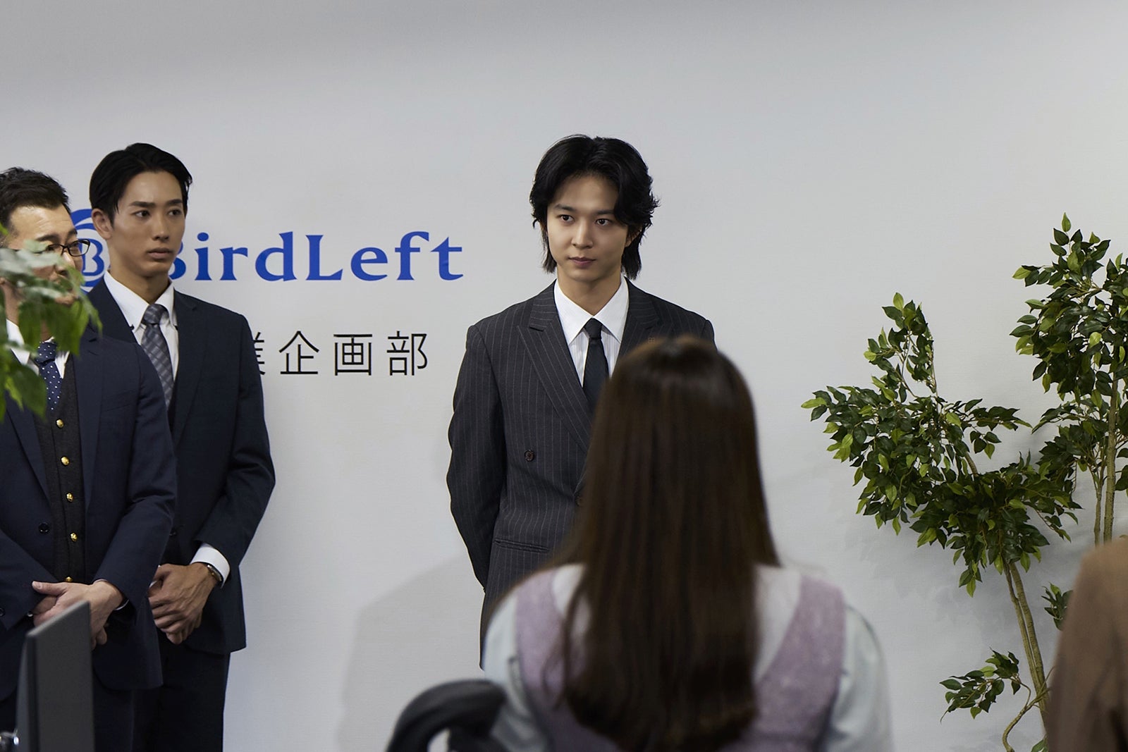 鈴木仁「復讐カレシ～溺愛社長の顔にはウラがある～」第1話（C）「復讐カレシ～溺愛社長の顔にはウラがある～」製作委員会・MBS