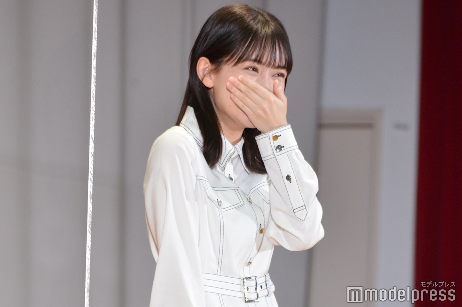 高橋恭平の天然発言に微笑む畑芽育（C）モデルプレス