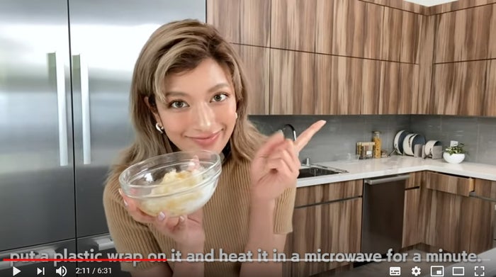 ローラ チャーミングな自宅料理動画が ハッピーになれる 癒やし と反響 モデルプレス ローラ チャーミングな自宅料理動画が ハッピーになれる 癒やし と反響 モデルプレス