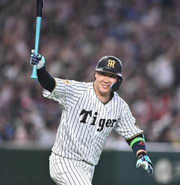 阪神・大山悠輔 球宴4回目でついに出た！左翼スタンド中段への特大弾 初回の佐藤輝に続いて阪神勢2本目