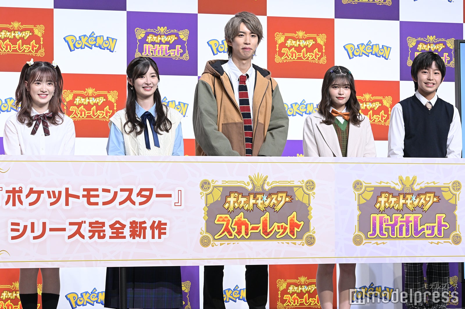 （左から）武藤小麟、武藤十夢、はじめしゃちょー、景井ひな、加藤憲史郎（C）モデルプレス