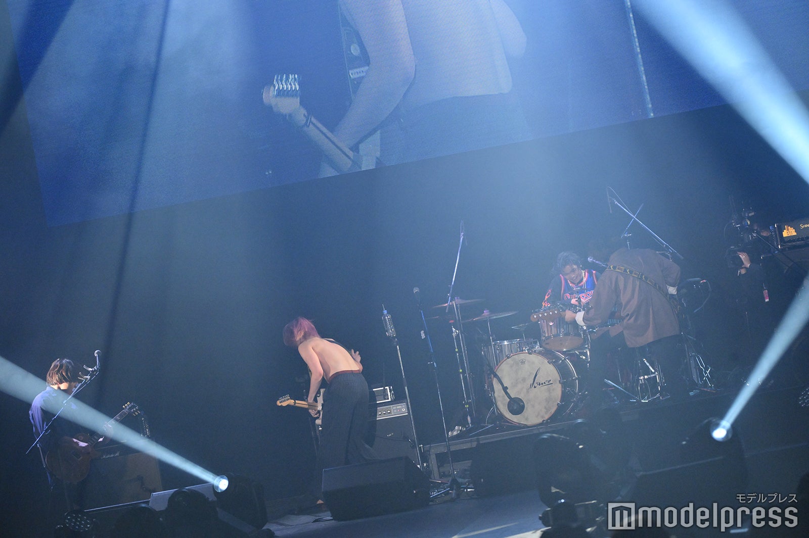 ヤングスキニー（C）モデルプレス