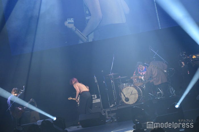 ヤングスキニー(C)モデルプレス