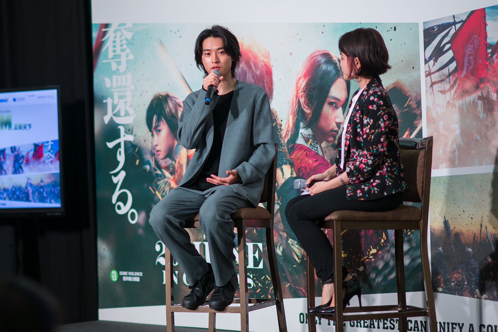 山崎賢人（左）（C）原泰久／集英社（C）2019 映画「キングダム」製作委員会