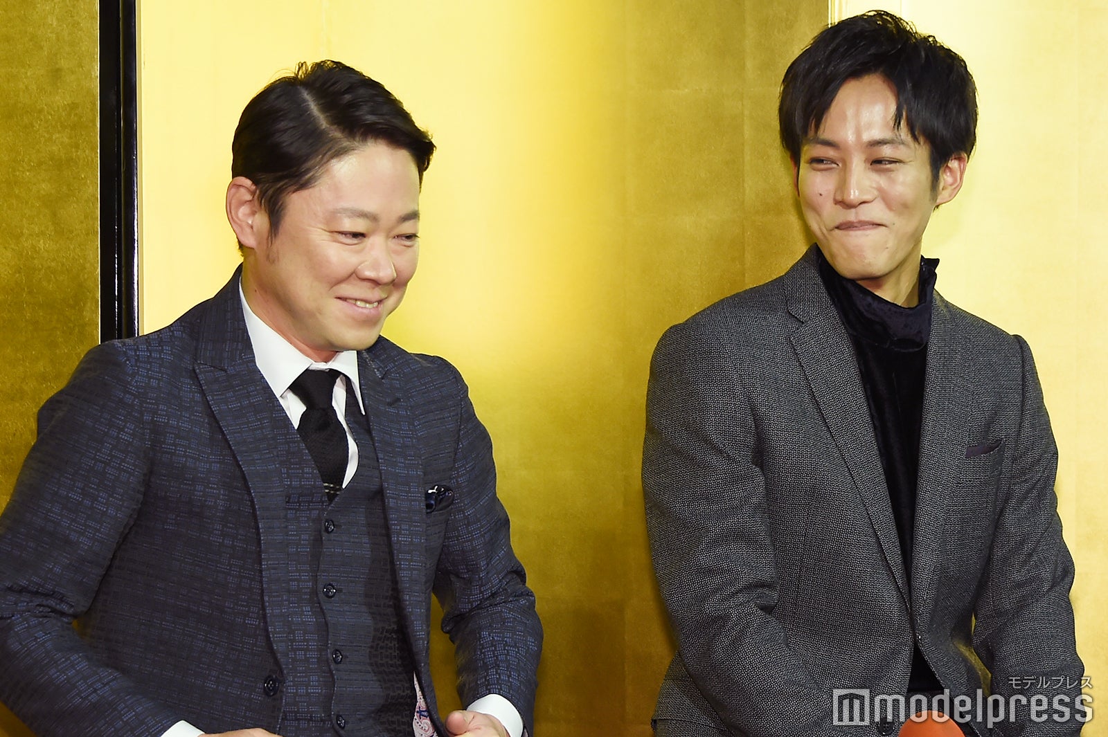 阿部サダヲ、松坂桃李（C）モデルプレス