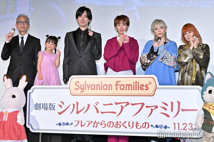 (左から)小中和哉監督、村方乃々佳、DAIGO、黒島結菜、吉村由美、大貫亜美(C)モデルプレス