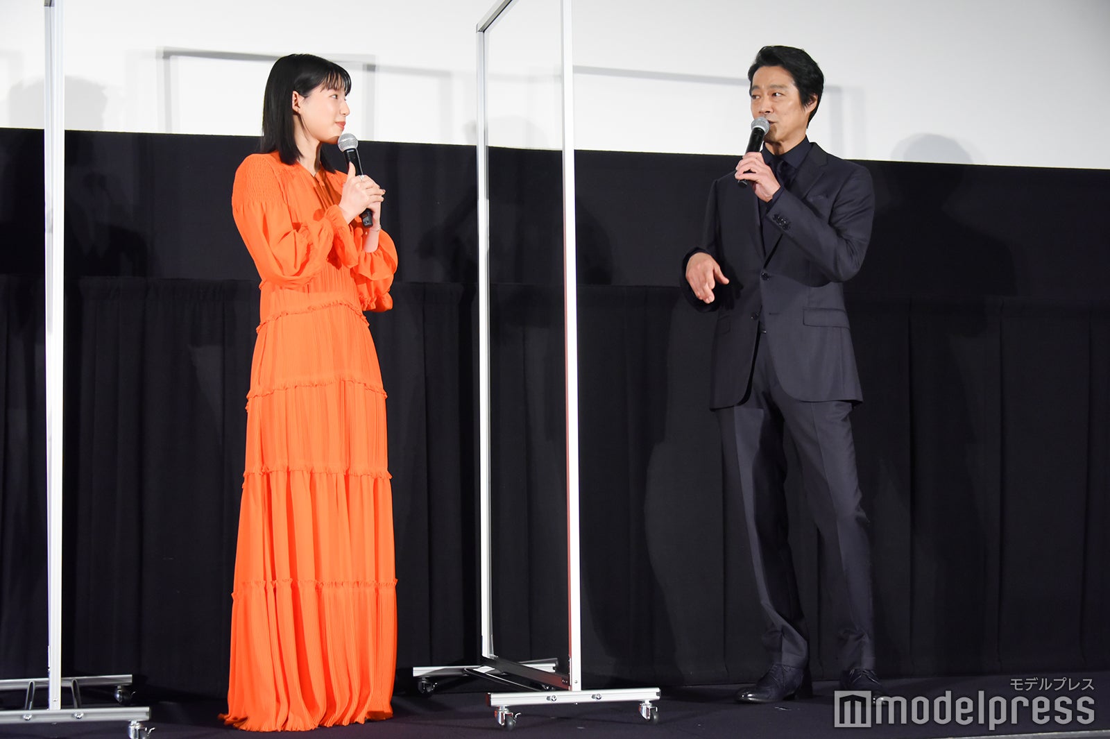 中川大志、石井杏奈（C）モデルプレス
