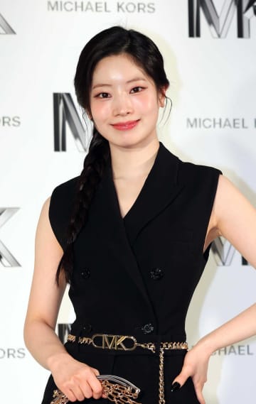 TWICEダヒョン 足首を骨折 一部の北米公演に不参加と事務所が発表