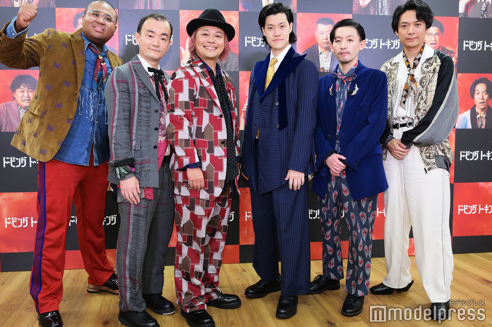 （左から）アントニー、森下直人、中山功太、粗品、谷拓哉、友田オレ（C）モデルプレス