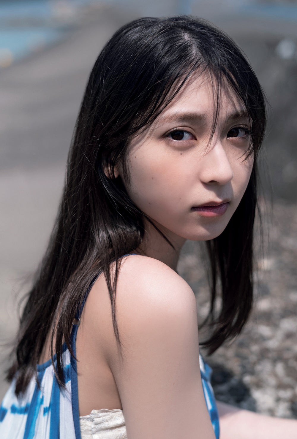 松岡菜摘「blt graph.vol.78」（東京ニュース通信社刊）セブンネットショッピング購入特典ポストカード（提供写真）