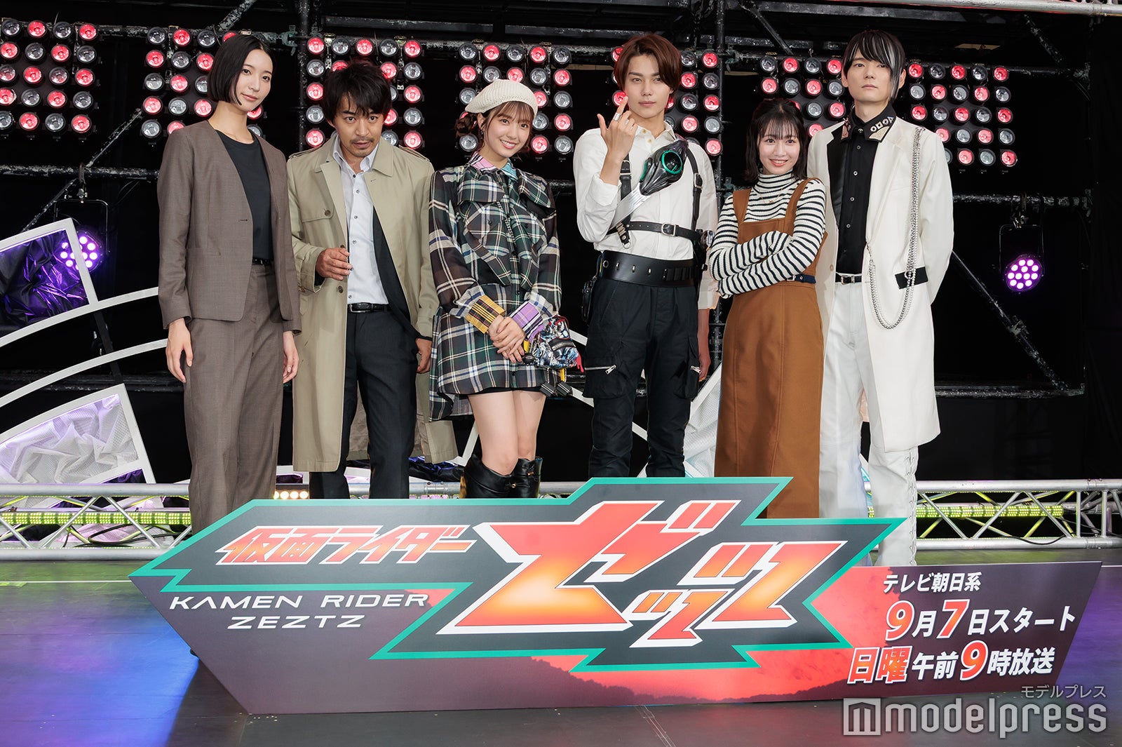 小貫莉奈、三嶋健太、堀口真帆、今井竜太郎、八木美樹、古川雄輝（C）モデルプレス