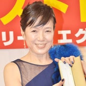 桃井かおり おうち時間 でセルフカット 嫌がる旦那のもカット モデルプレス 桃井かおり おうち時間 でセルフカット 嫌がる旦那のもカット モデルプレス